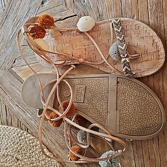 Sam Edelman strappy wrap sandals! 6 - Picture 5 of 6